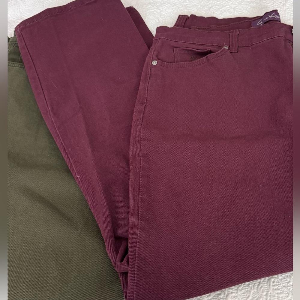 2 pair Women’s Gloria Vanderbilt Jeans in Olive and Maroon—2 for 1 price